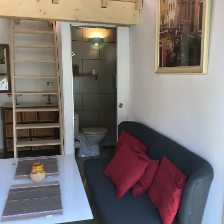 Le Venitien Holiday home Arles